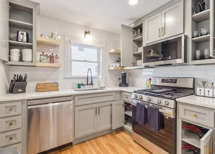 Trendy In | King Bed • Expo • Tu • Downtown Holiday home