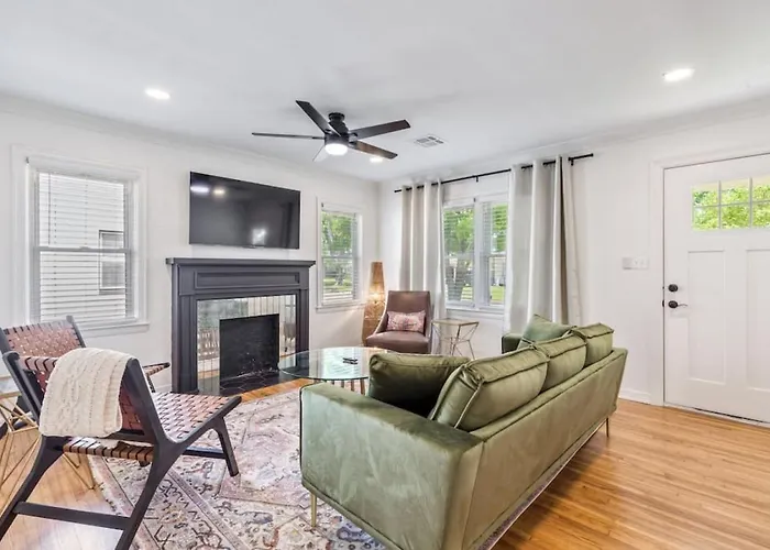 Holiday home Trendy In | King Bed • Expo • Tu • Downtown